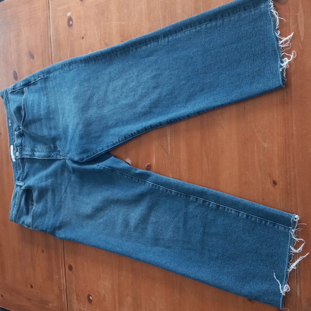 Womans Basin+Range Straight Leg Waist 31 (Runs Big More Like 14W)